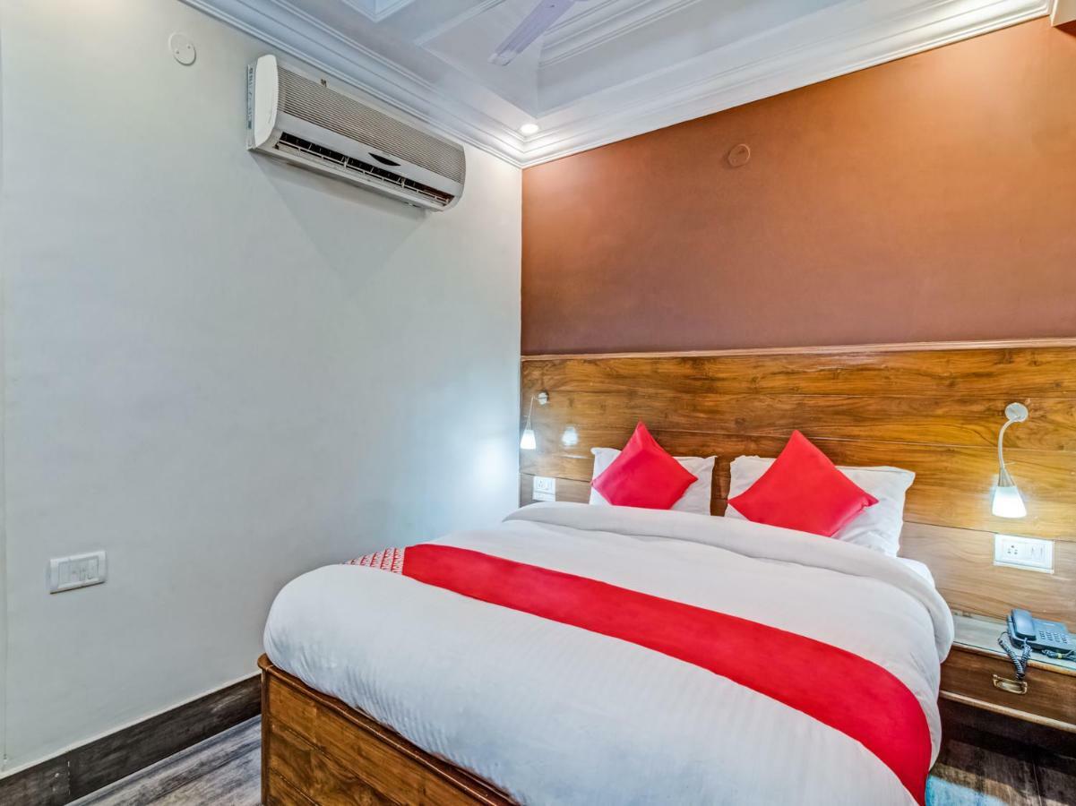 OYO 24171 Hotel Meridian Jamshedpur Buitenkant foto