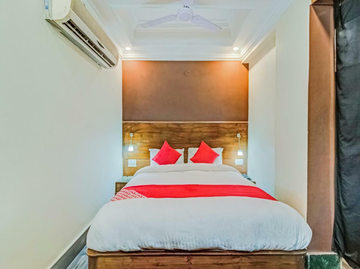 OYO 24171 Hotel Meridian Jamshedpur Buitenkant foto